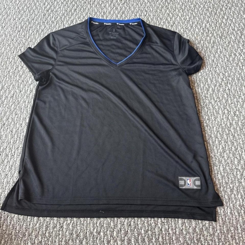 Fanatics women's‎  NBA Black V neck